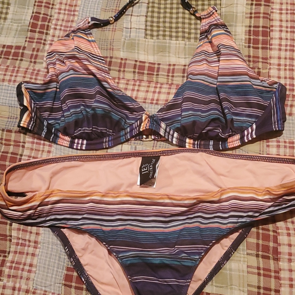 Cute halter underwire bikini set